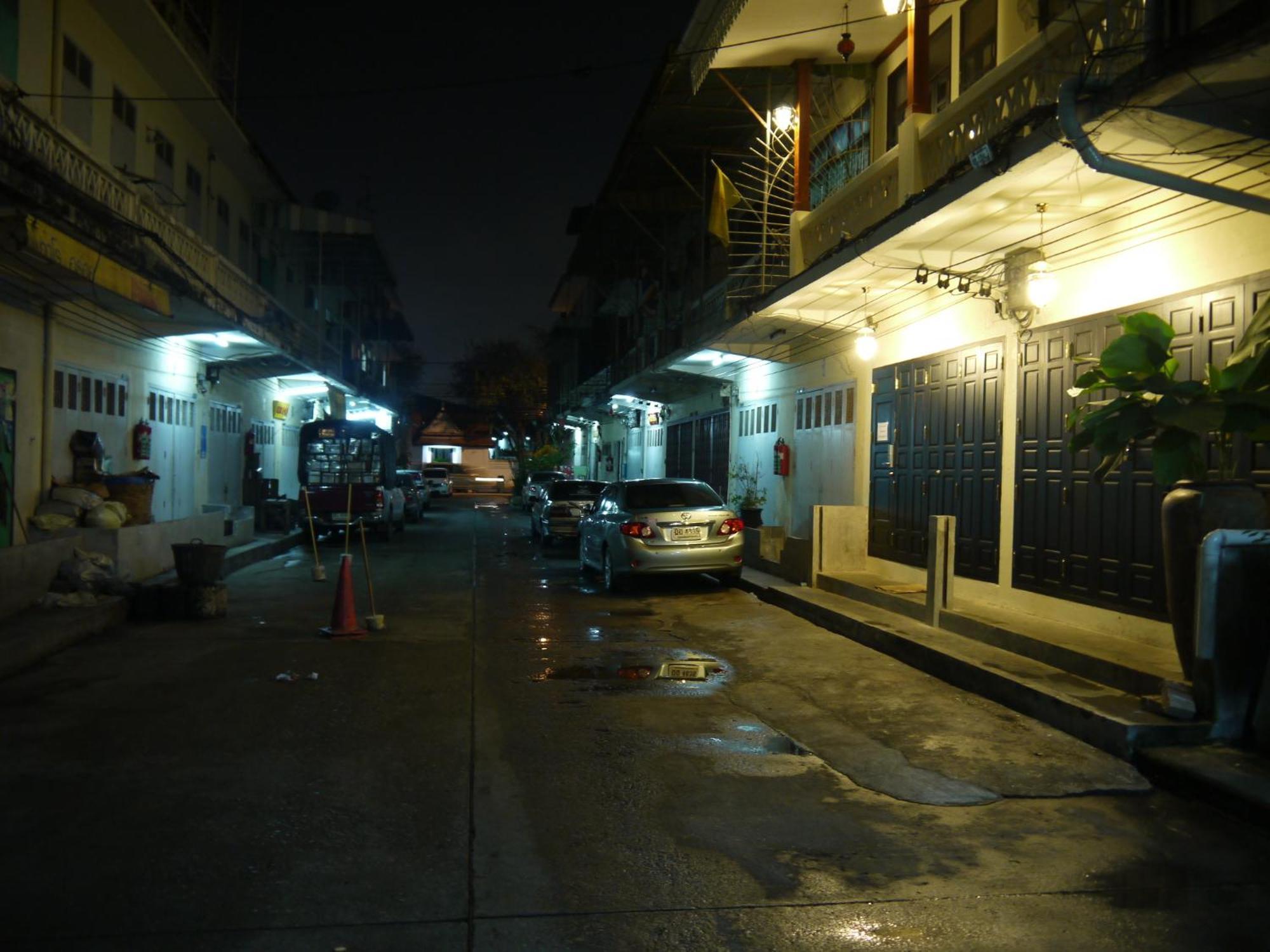 The Royal Thatien Village Bangkok Exterior photo