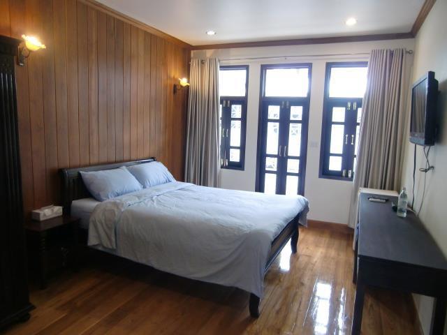The Royal Thatien Village Bangkok Exterior photo